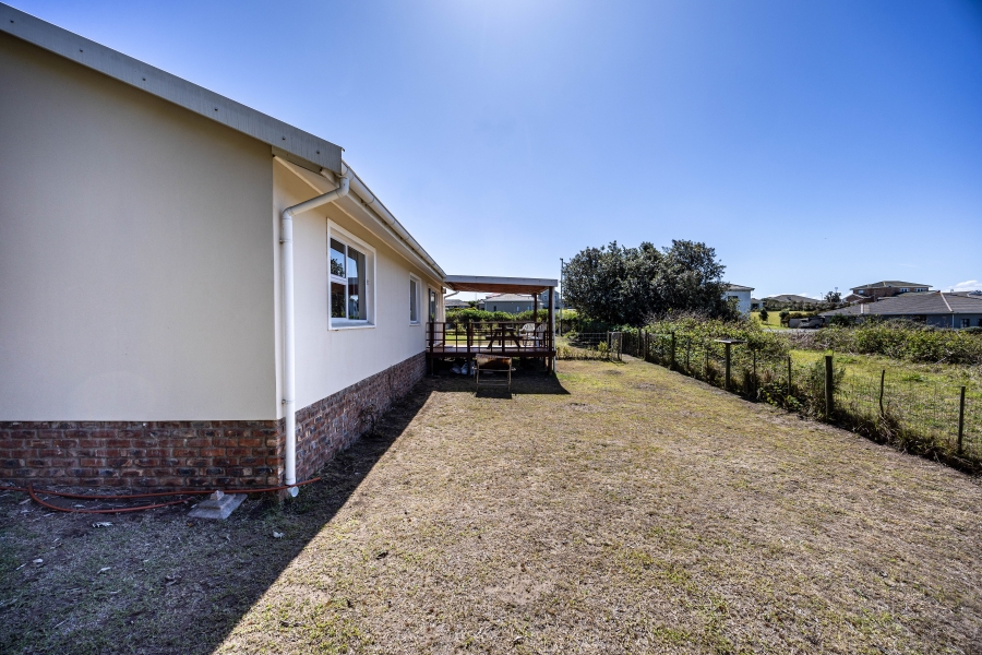 3 Bedroom Property for Sale in Kidds Beach Eastern Cape